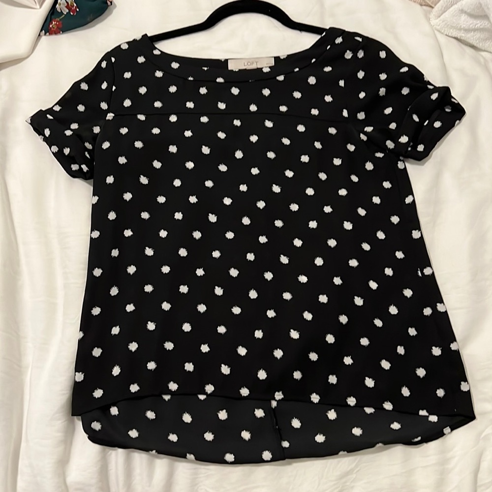 Petite LOFT polka dot blouse